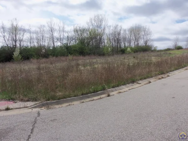 $22,000 | 6319 Southwest 46th Park, Topeka, KS 66610