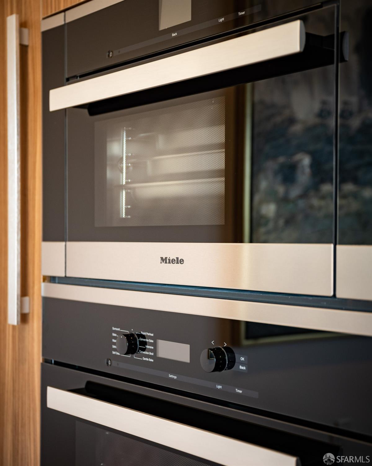 2177 3rd Street, Unit 721 San Francisco, CA 94107 - Photo 14 of 27 a close view of stove