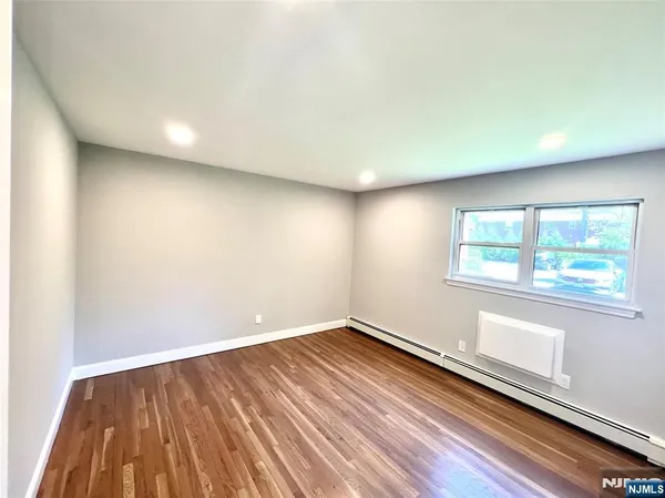 $2,150 | 5010 Christopher Street, Ramsey, NJ 07446