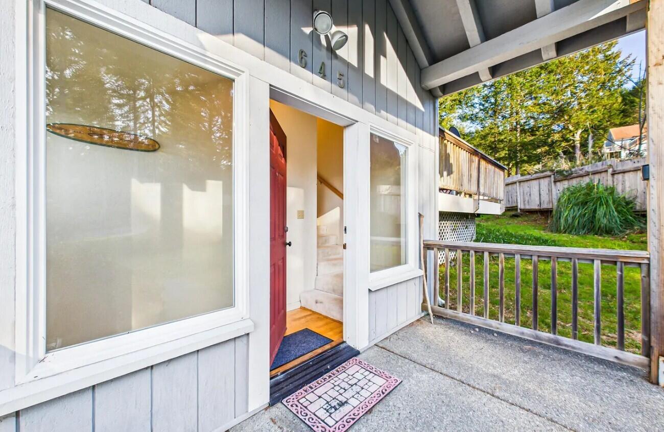 645 Ridge Road Shelter Cove, CA 95589 - Photo 9 of 31