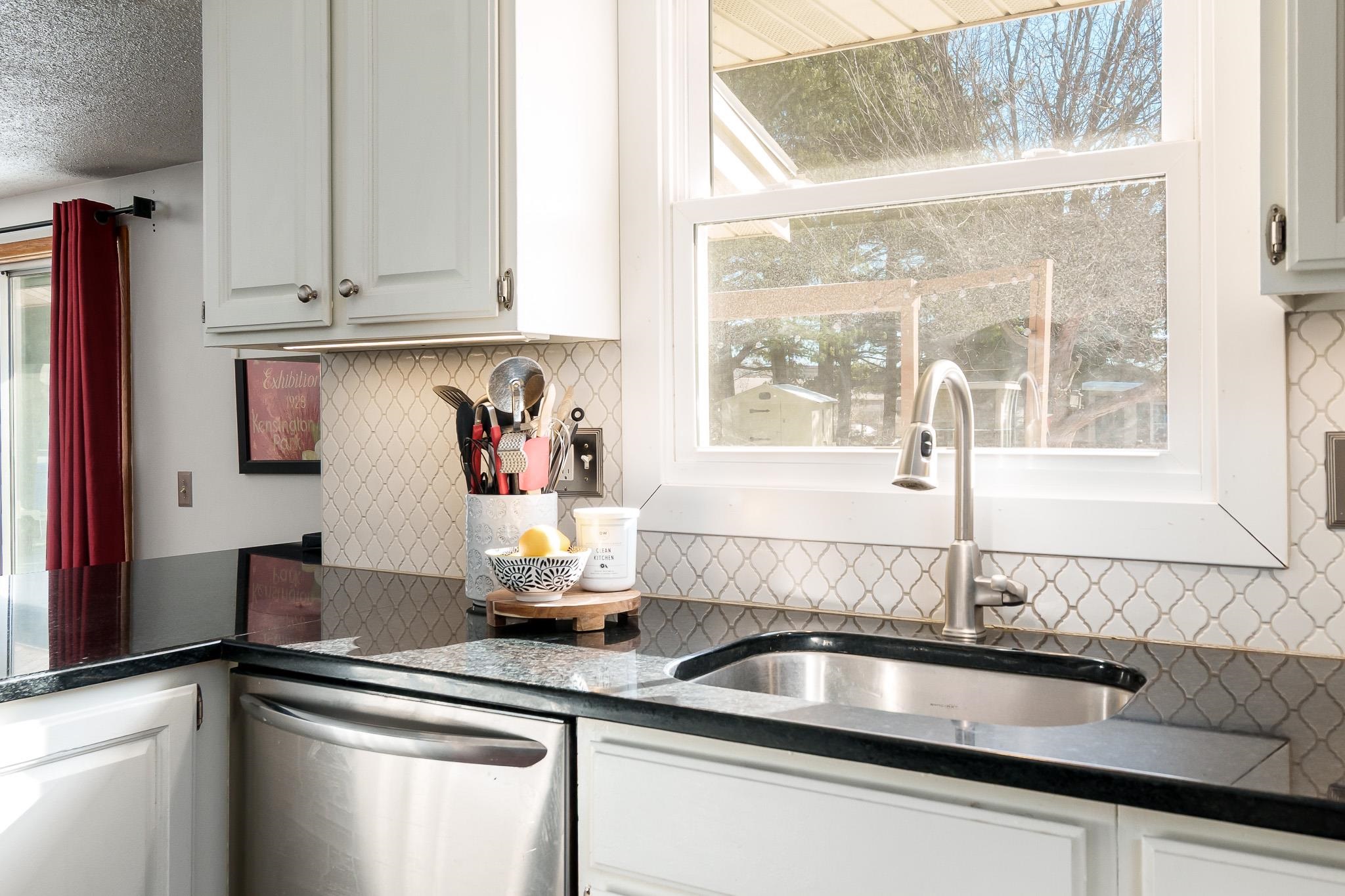 2910 Rutledge Avenue Janesville, WI 53545 - Photo 20 of 57