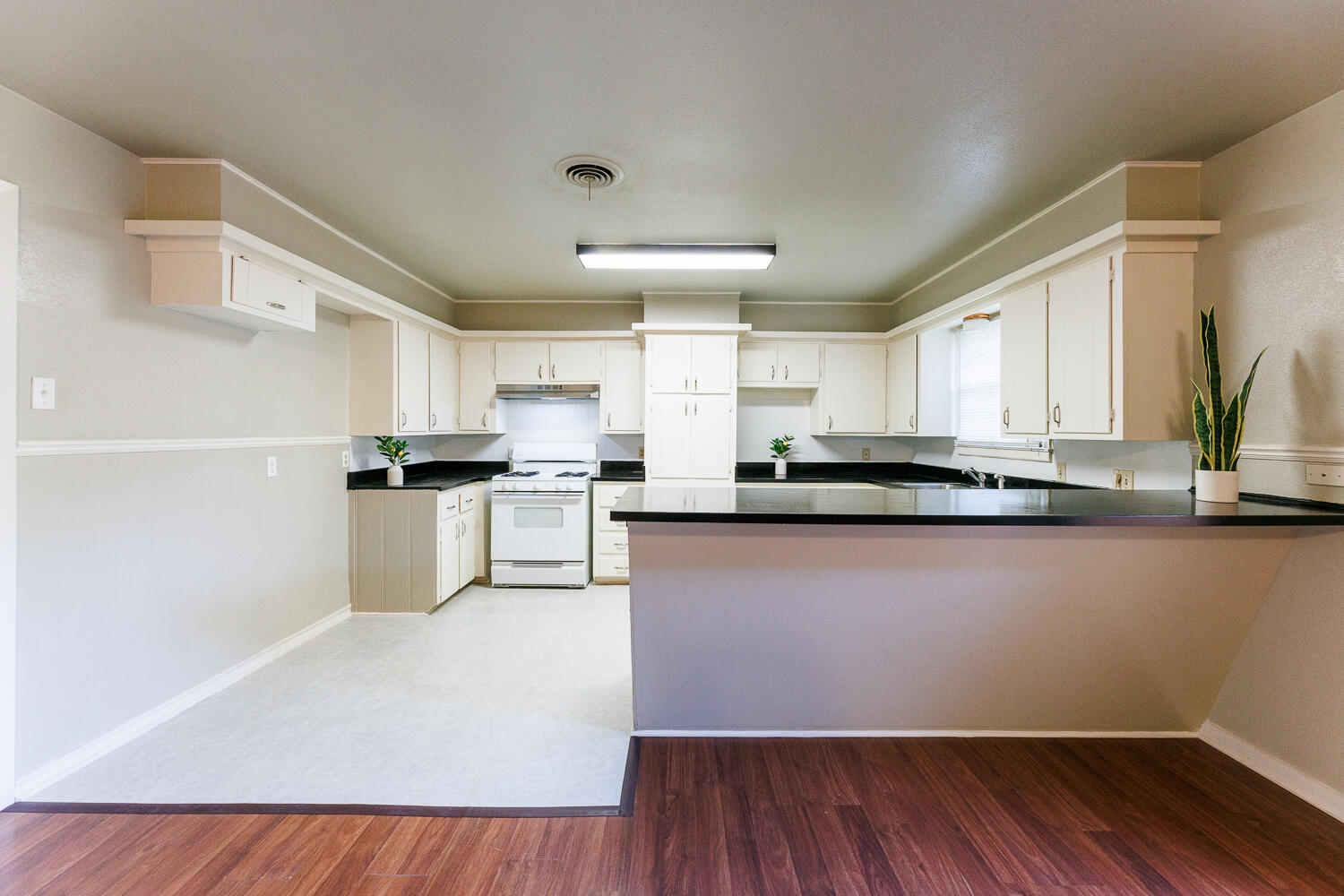2508 61st Street Lubbock, TX 79413 - Photo 20 of 58 2508 61st-14