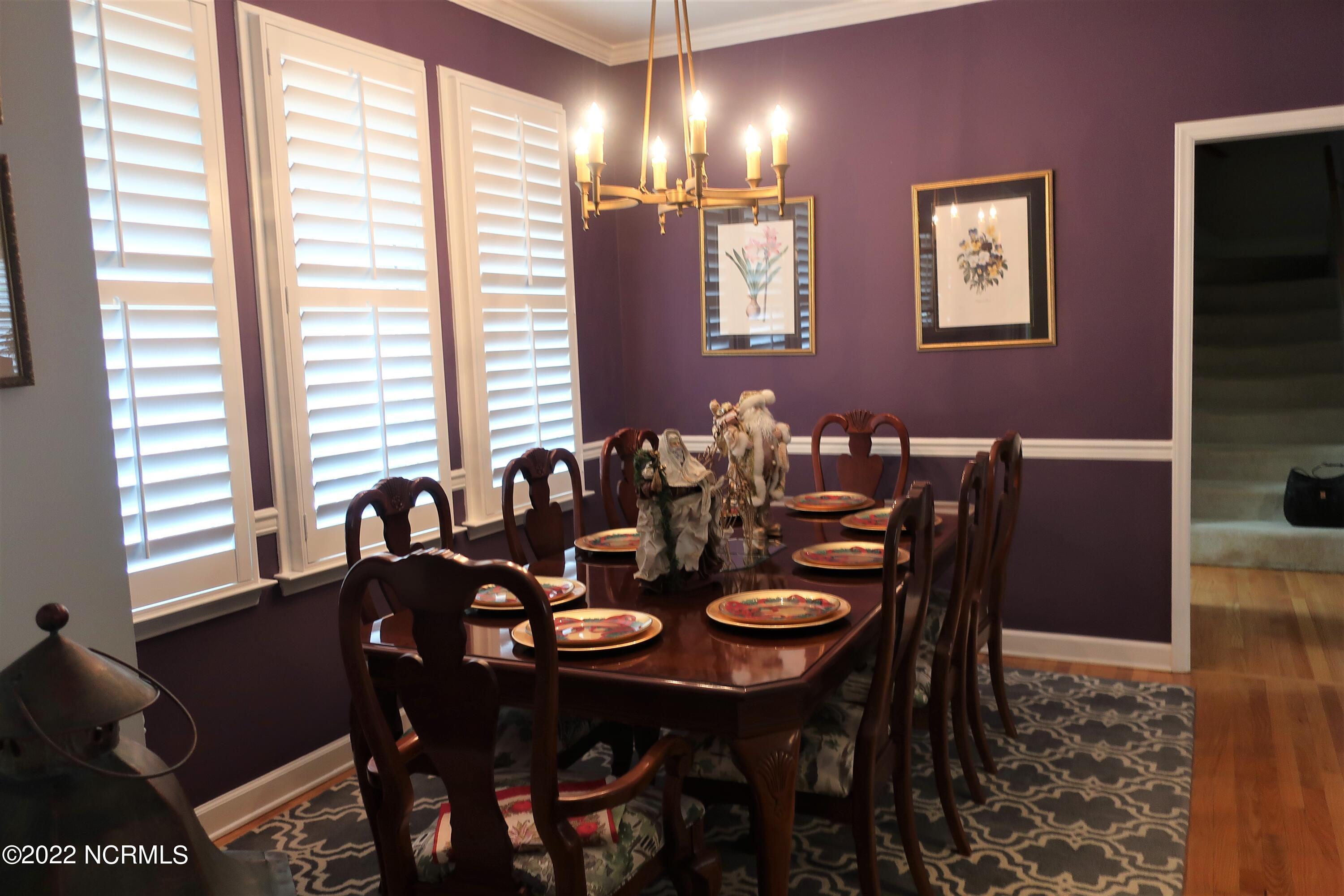 415 Lodge Road Washington, NC 27889 - Photo 11 of 28 011 dining 2