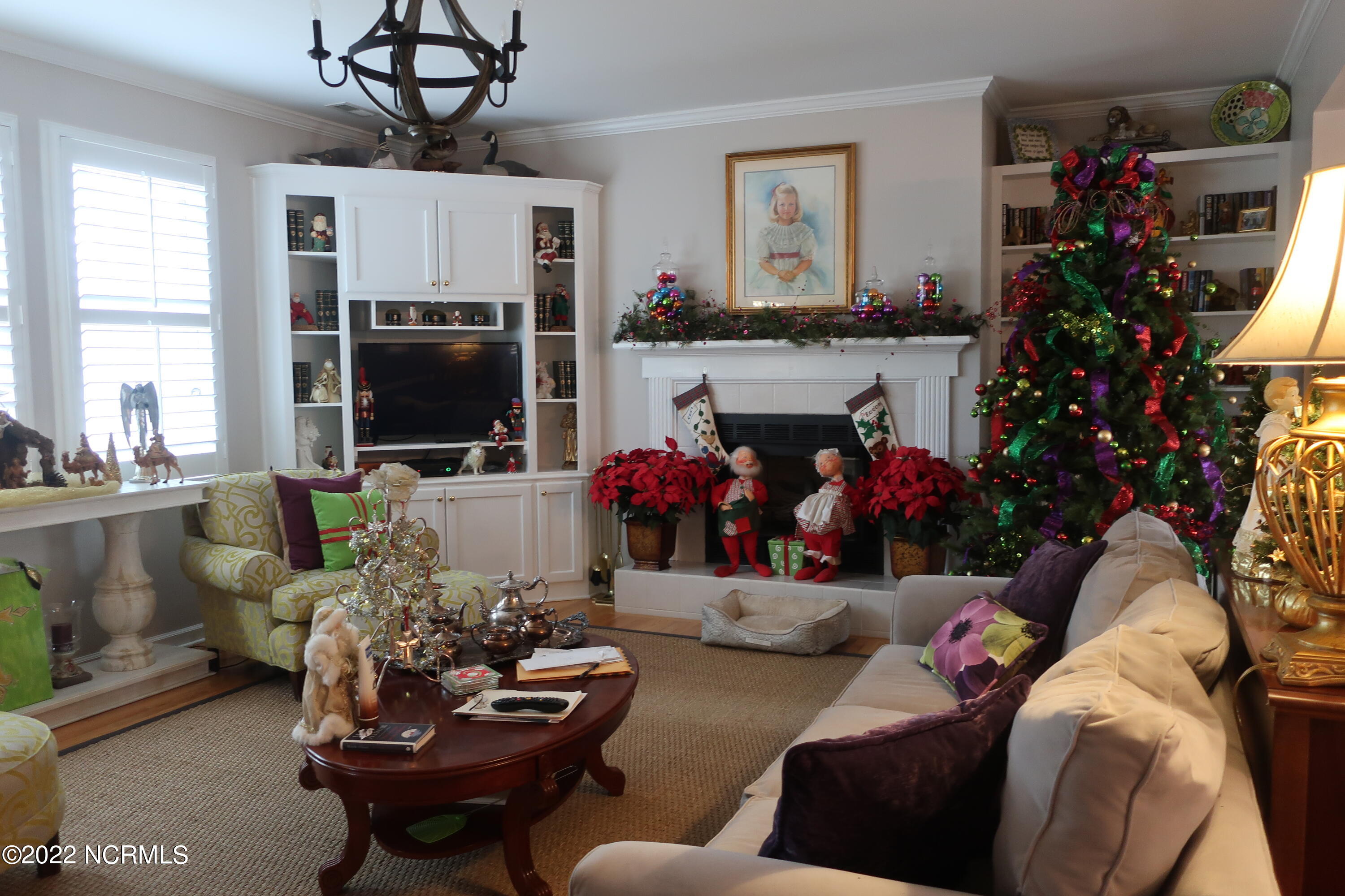 415 Lodge Road Washington, NC 27889 - Photo 5 of 28 005 living room