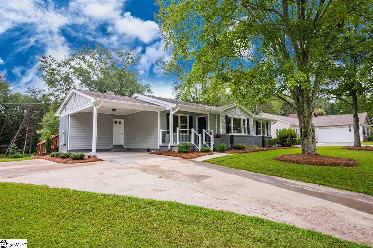 111 Post Oak Road Duncan, SC 29334 - Photo 2 of 17 Gallery Image 2