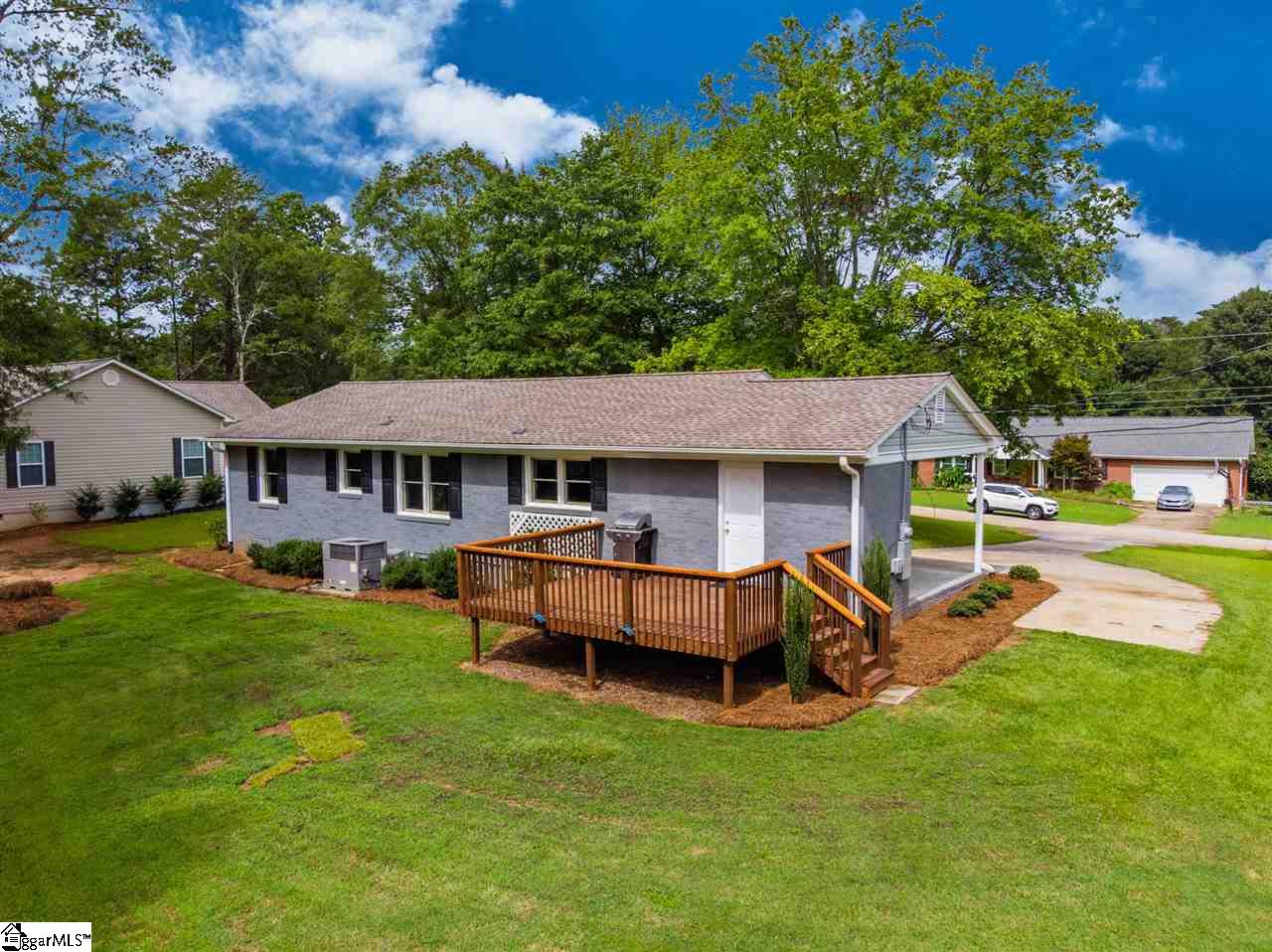 111 Post Oak Road Duncan, SC 29334 - Photo 4 of 17 Gallery Image 4
