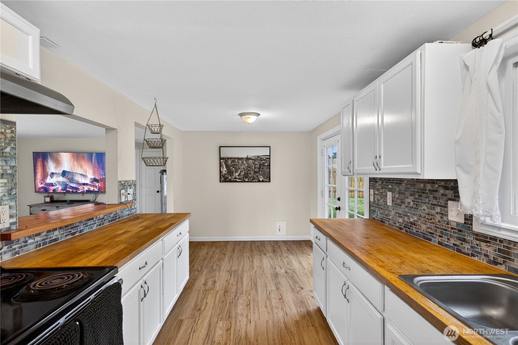 1056 View Ridge Drive Oak Harbor, WA 98277 - Photo 18 of 38