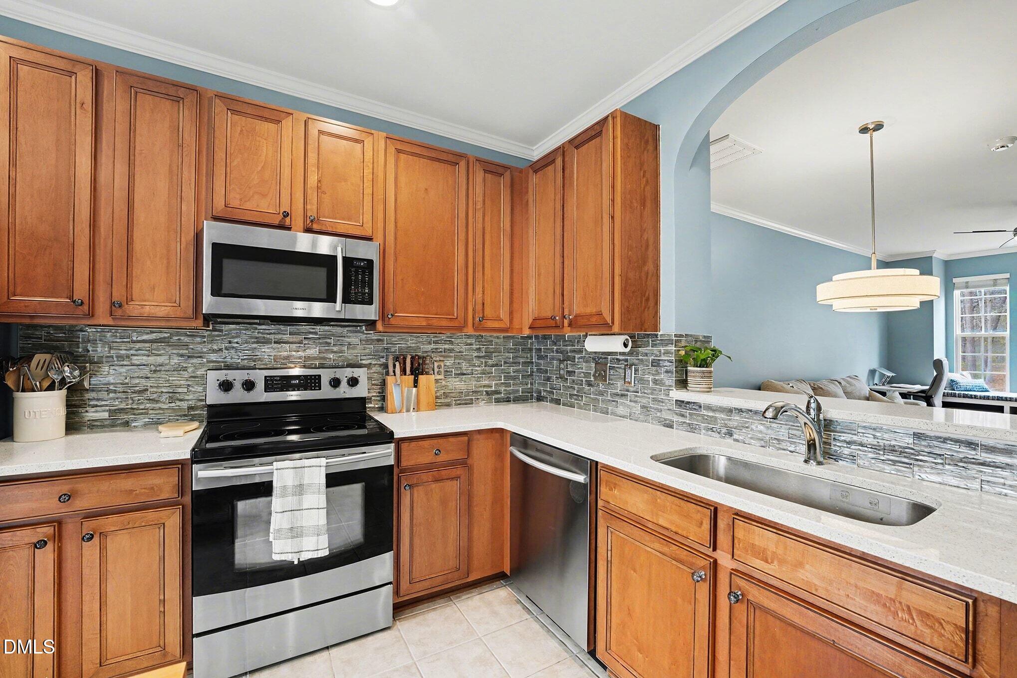 5312 Silver Moon Lane Raleigh, NC 27606 - Photo 13 of 33 014_file_6517