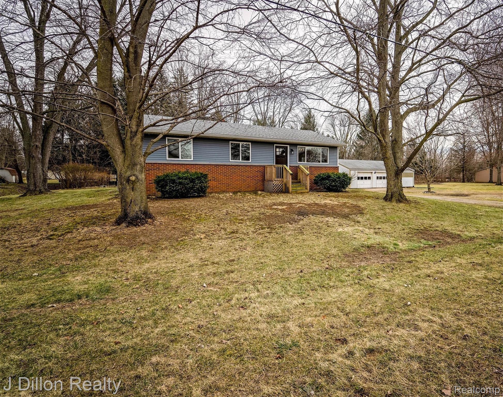 9101 Bunton Road Willis, MI 48191 - Photo 2 of 28 9101 Bunton-18.jpg
