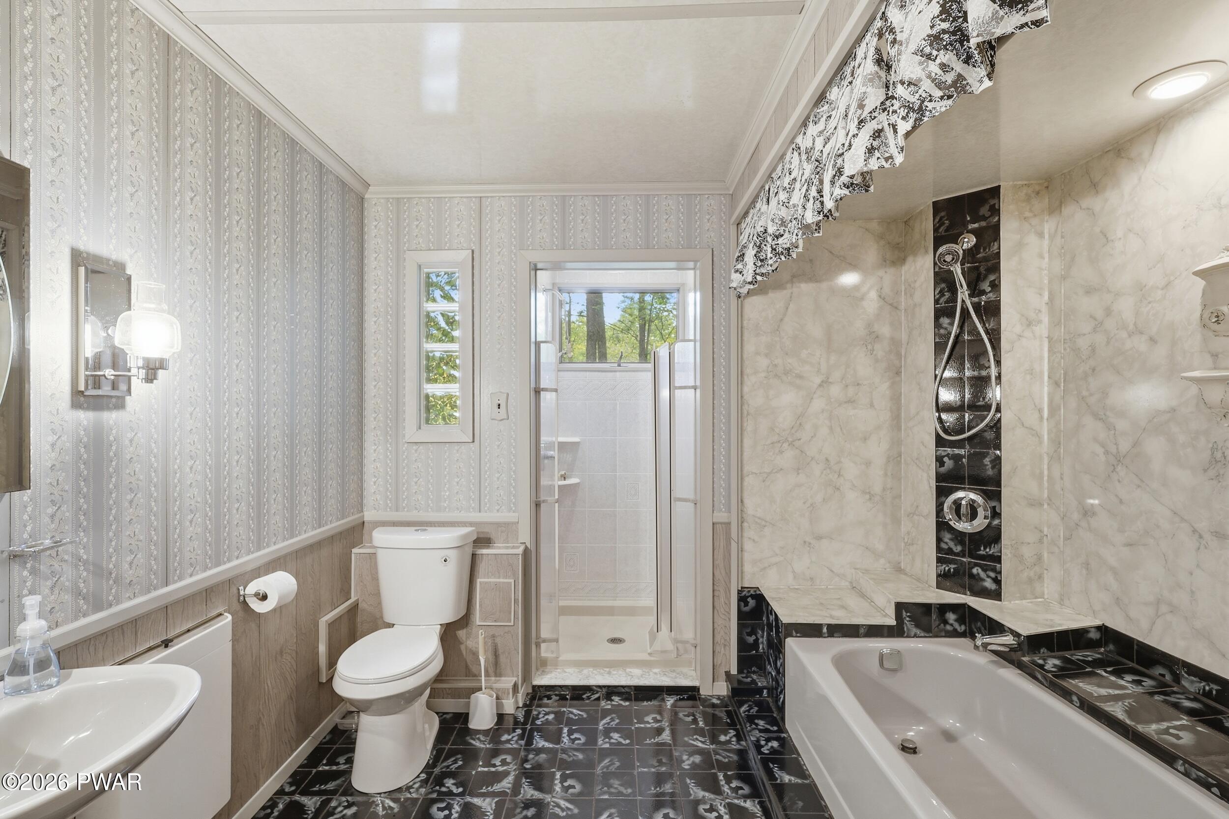 1004 Woodstone Road Newfoundland, PA 18445 - Photo 27 of 63