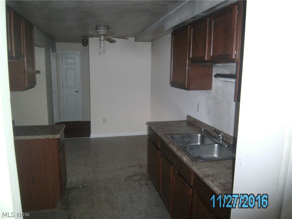 5374 Lee Road, Unit 103 Maple Heights, OH 44137 - Photo 3 of 10 Gallery Image 3