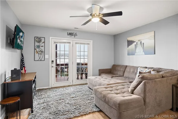 $189,900 | 160 Tara Road, Unit 901, Lake Ozark, MO 65049