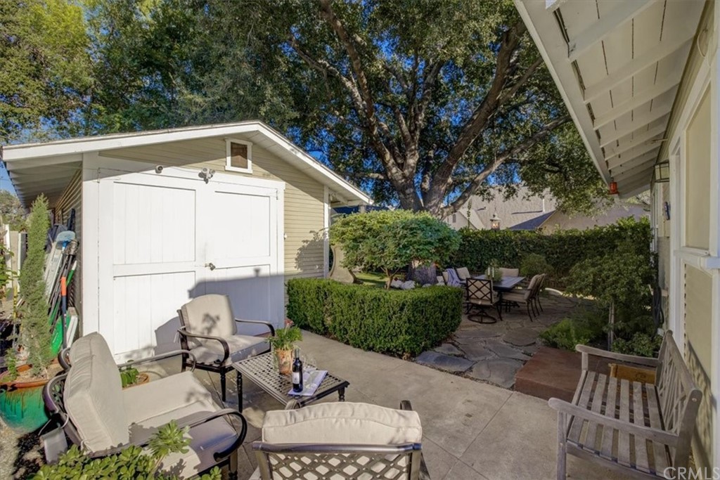 1030 Sinaloa Avenue Pasadena, CA 91104 - Photo 44 of 45 a backyard of a house with outdoor seating