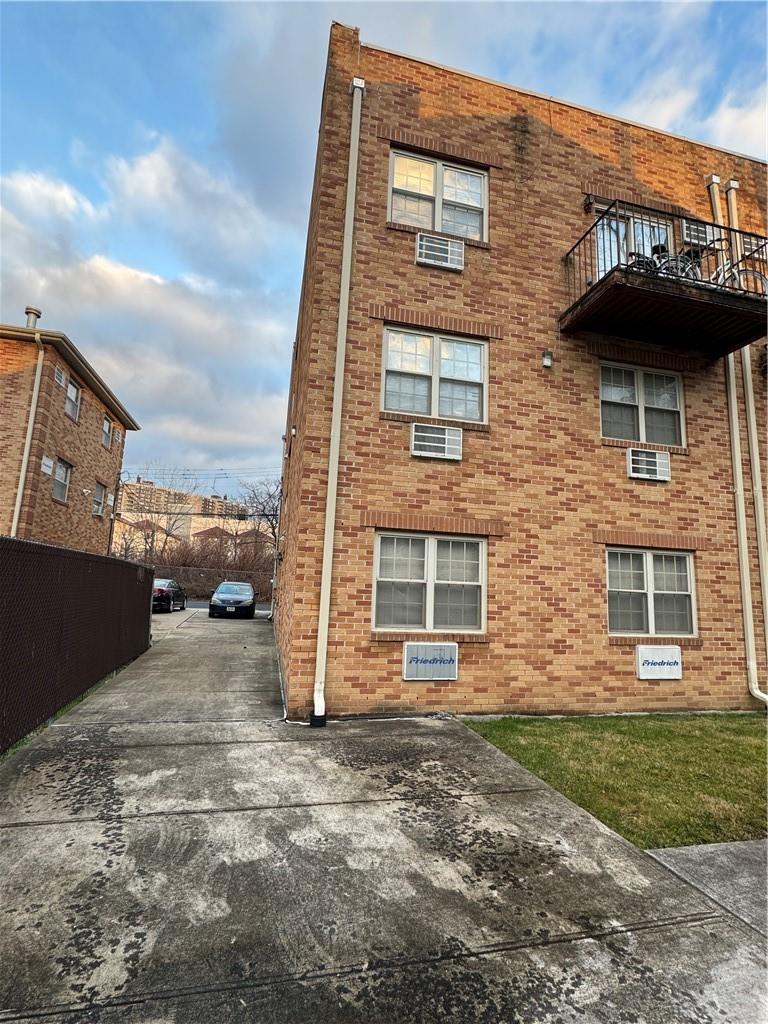 2877 Ely Avenue Bronx, NY 10469 - Photo 29 of 29