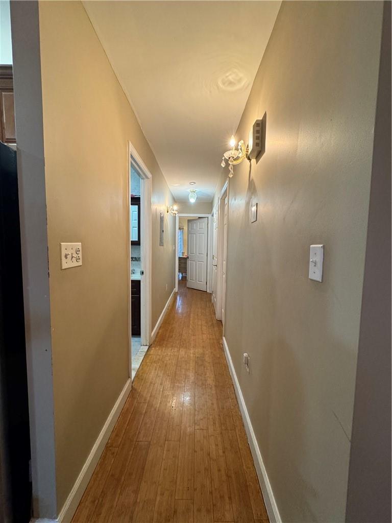 2877 Ely Avenue Bronx, NY 10469 - Photo 6 of 29