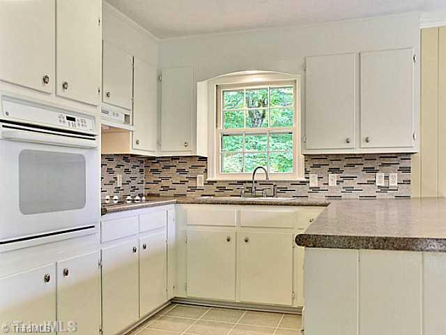 Kitchen. 