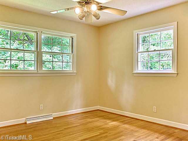 2621 Farmbrook Road Winston-Salem, NC 27103 - Photo 10 of 16 3rd Bedroom.