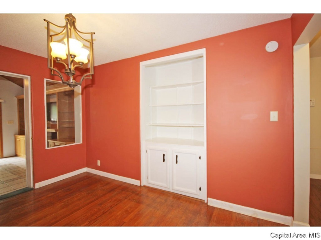 2312 College Street Springfield, IL 62704 - Photo 14 of 36 Gallery Image 14