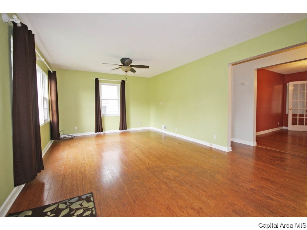 2312 College Street Springfield, IL 62704 - Photo 6 of 36 Gallery Image 6
