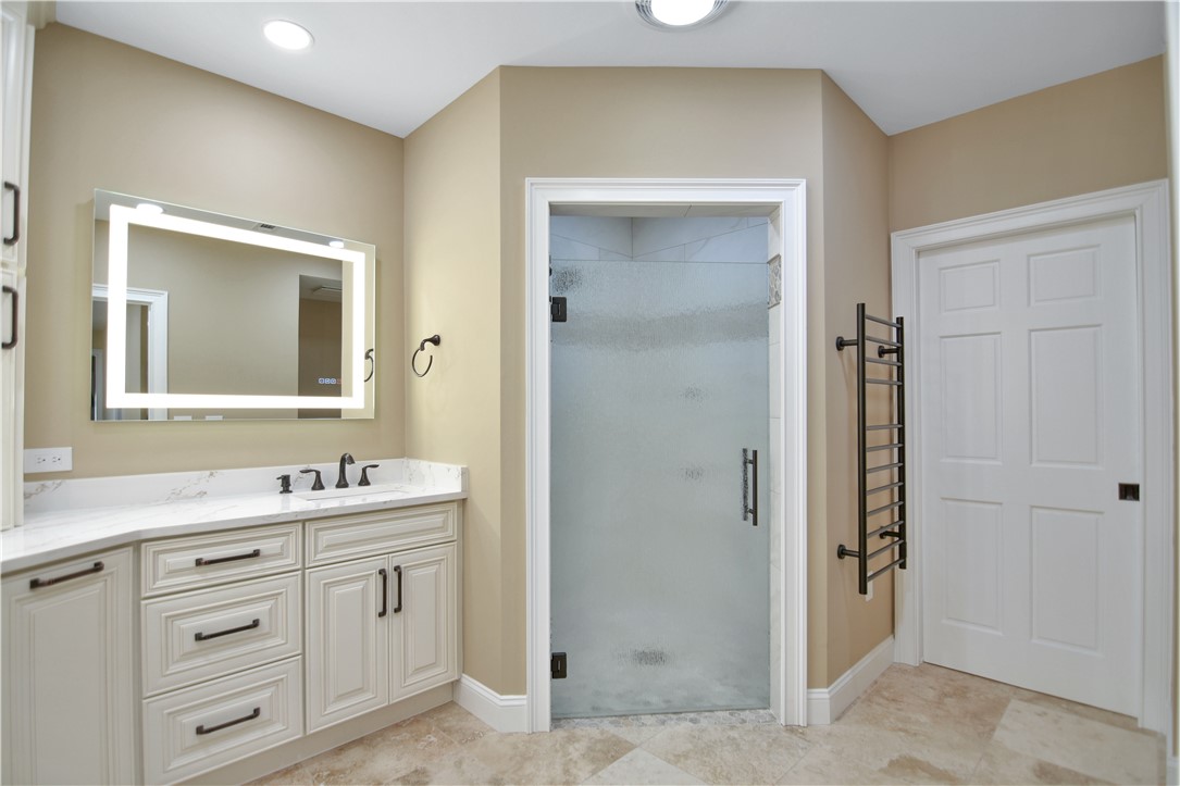 26 Beacon Ridge Circle Salem, SC 29676 - Photo 42 of 46 In 'law handicap accessible zero entry shower