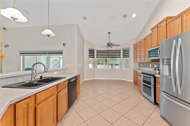 $449,990 | 10932 Williams Avenue, Howey-in-the-Hills, FL 34737