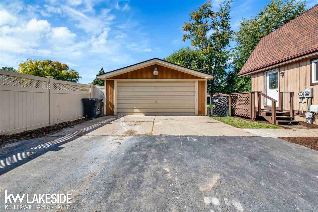 49495 Fuller Road New Baltimore, MI 48051 - Photo 3 of 33
