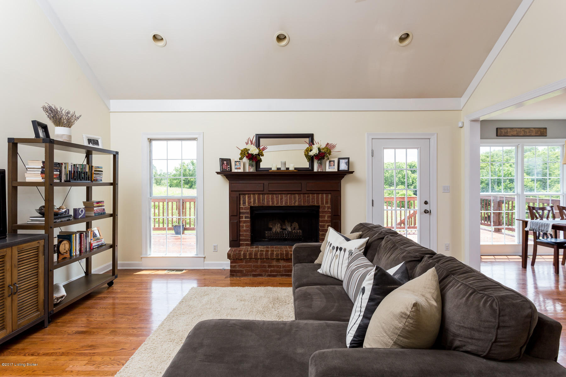 8200 Hanna Road Crestwood, KY 40014 - Photo 6 of 38 Load of natural light