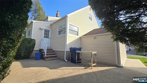 $628,000 | 446 Maple Hill Drive, Hackensack, NJ 07601