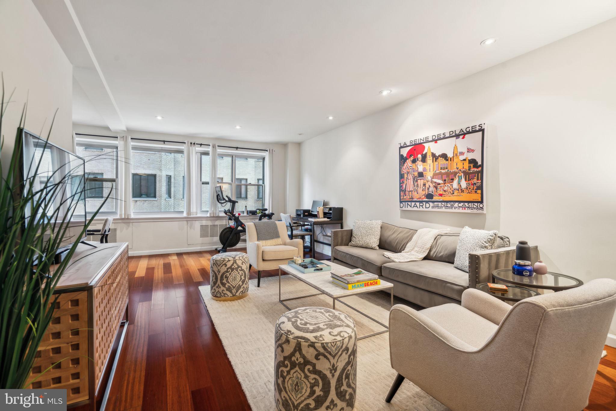 220 West Rittenhouse Square, Unit 10D Philadelphia, PA 19103 - Photo 2 of 28