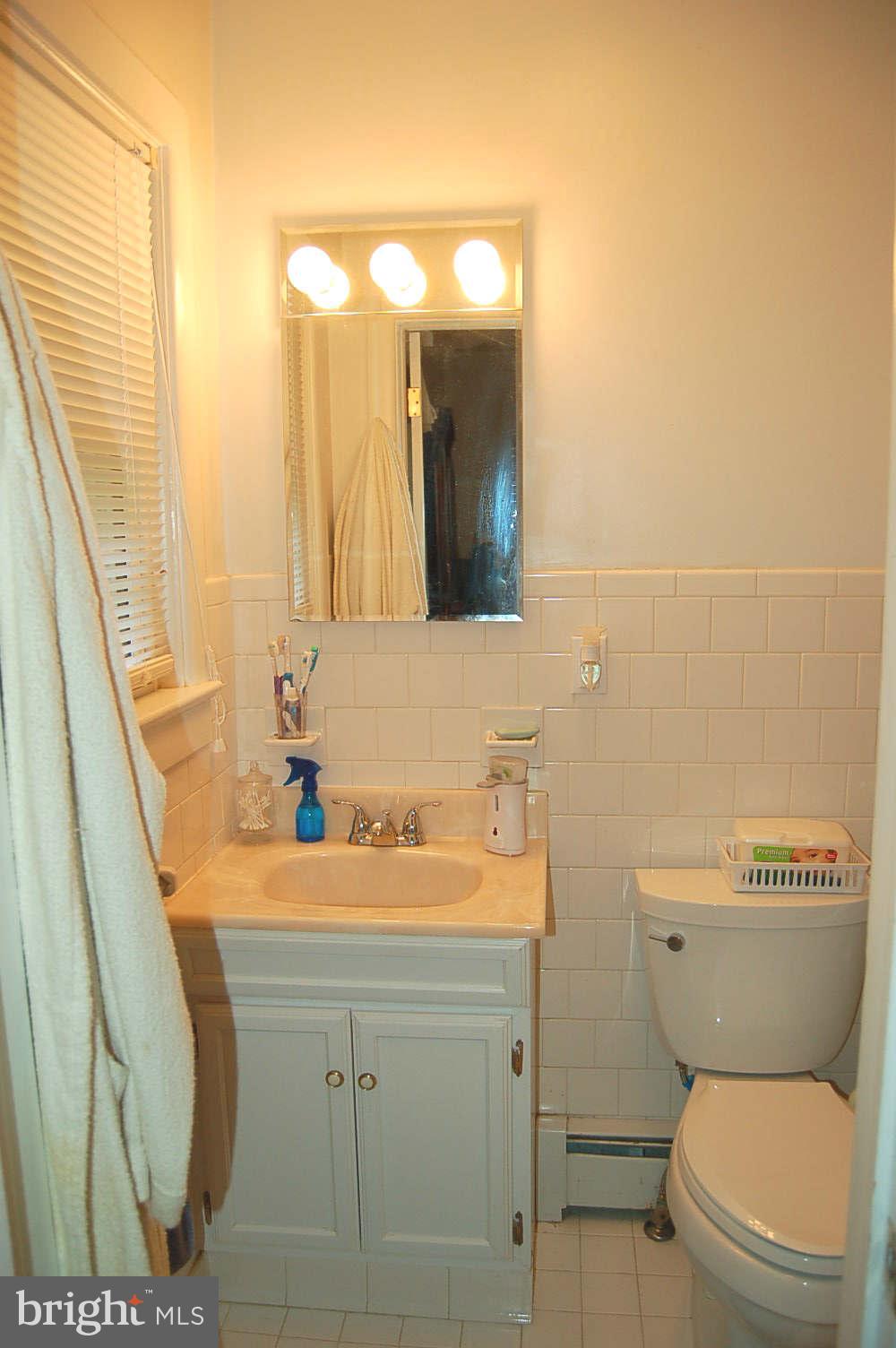 936 Hughes Shop Road Westminster, MD 21158 - Photo 12 of 29 Bath (Master)