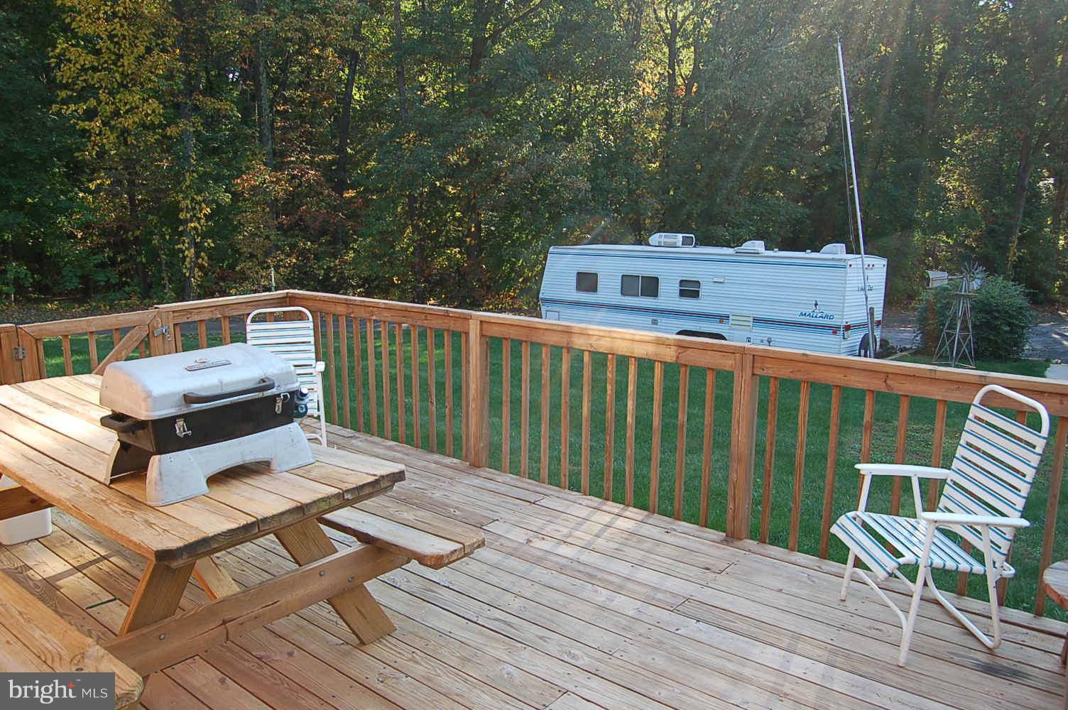 936 Hughes Shop Road Westminster, MD 21158 - Photo 22 of 29 18x12 Deck