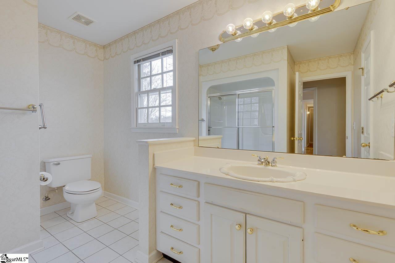 104 Camperdown Court Easley, SC 29642 - Photo 17 of 49