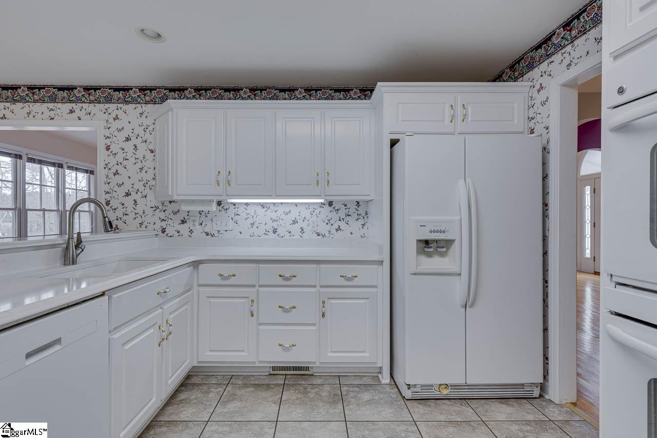 104 Camperdown Court Easley, SC 29642 - Photo 2 of 49