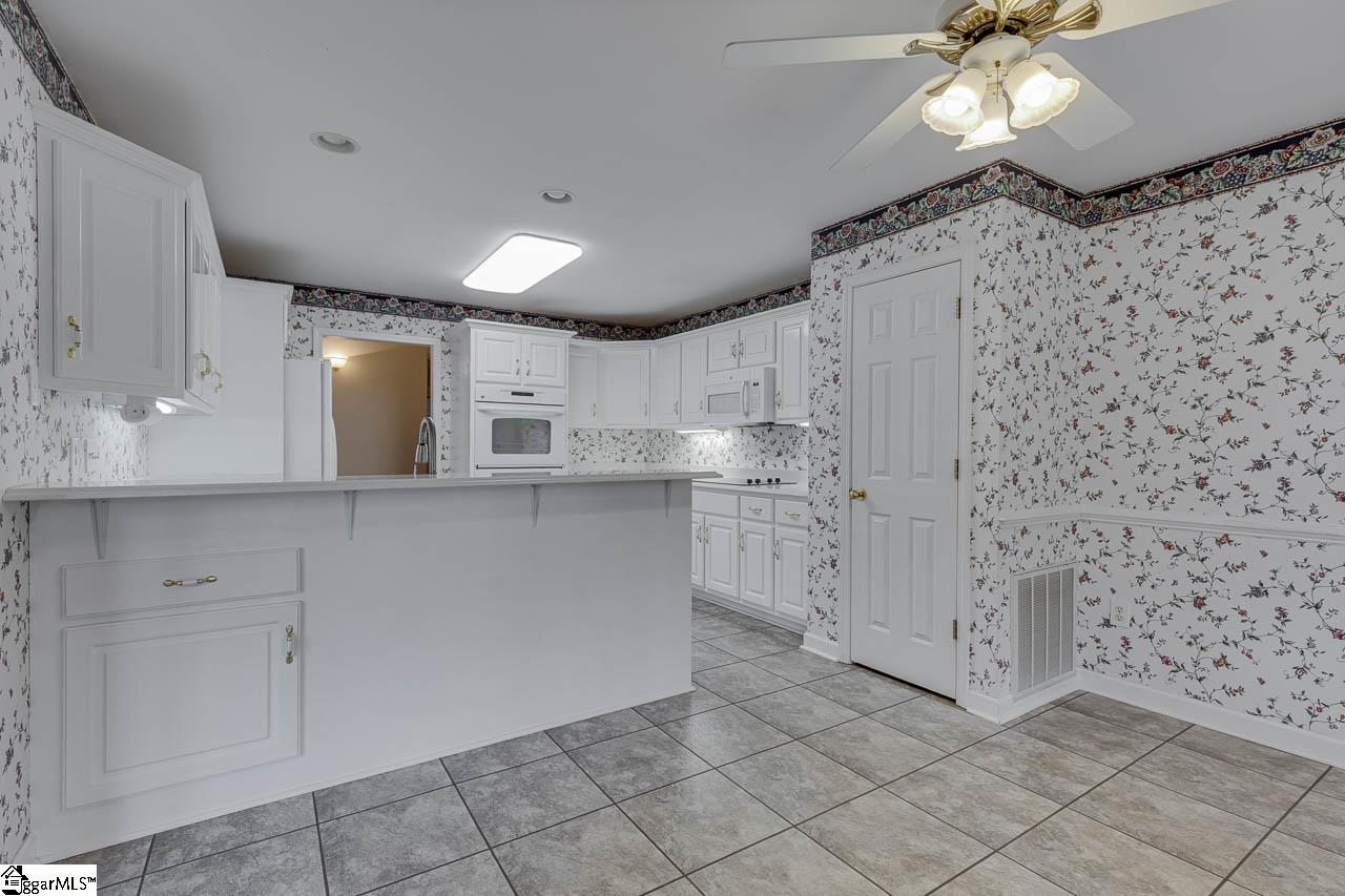 104 Camperdown Court Easley, SC 29642 - Photo 40 of 49