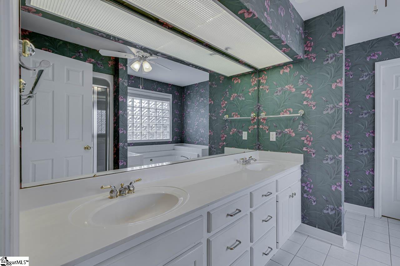 104 Camperdown Court Easley, SC 29642 - Photo 9 of 49