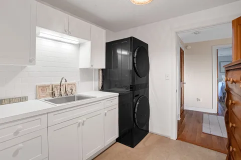 $3,350,000 | 4 Nomans Watch Road, Aquinnah, MA 02535