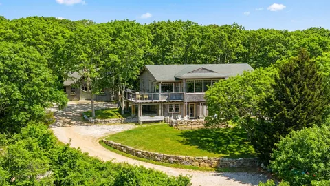 $3,350,000 | 4 Nomans Watch Road, Aquinnah, MA 02535