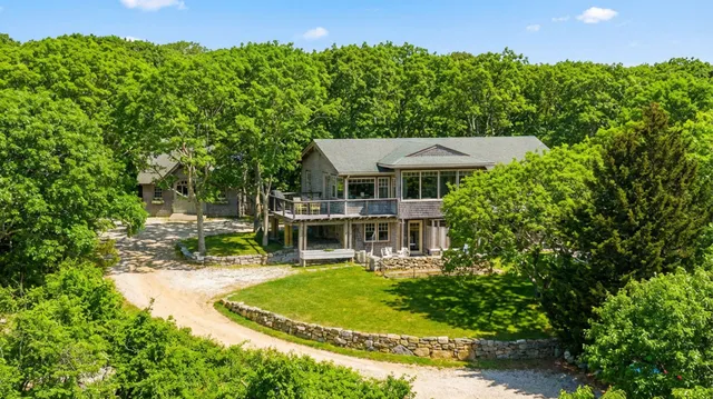 $3,350,000 | 4 Nomans Watch Road, Aquinnah, MA 02535