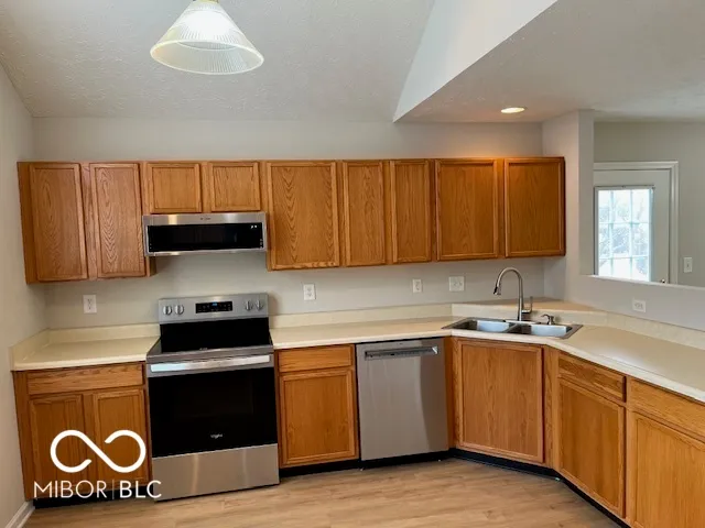 $239,900 | 501 Fayette Drive, Westfield, IN 46074