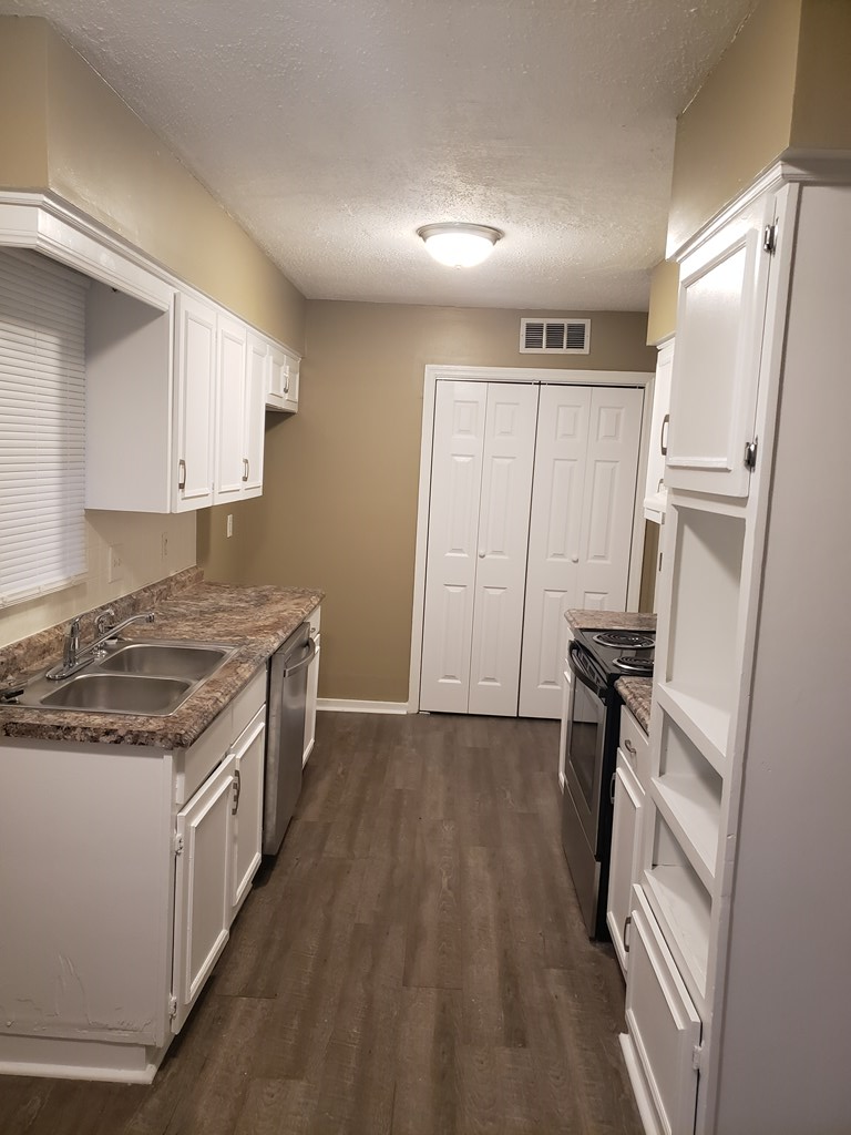 5010 Kennedy Street Columbus, GA 31907 - Photo 5 of 13 Kitchen