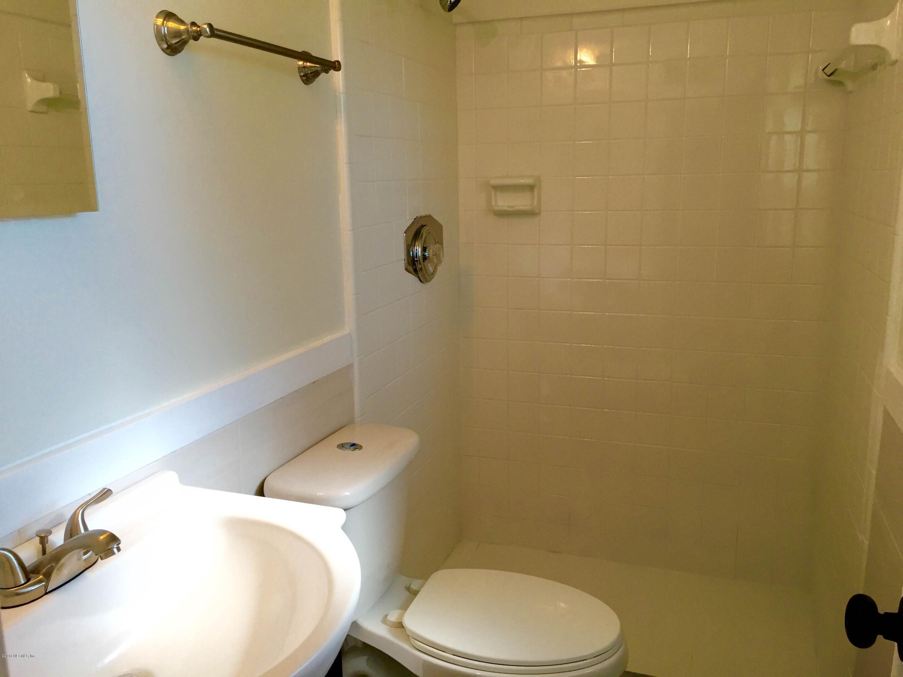 7304 Old Kings Road South Jacksonville, FL 32217 - Photo 18 of 29 7304 Old Kings Master Bath
