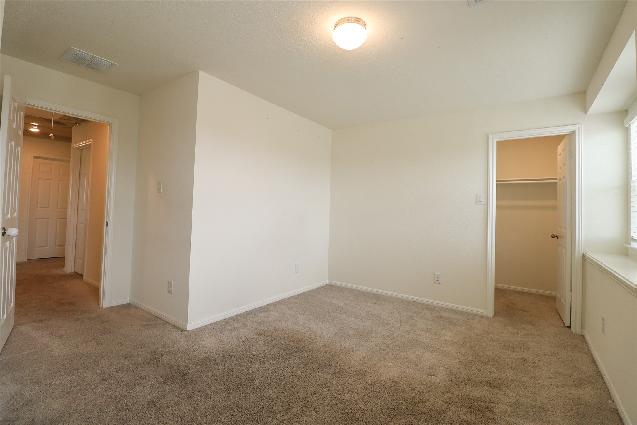 1418 Red Hills Drive Rosharon, TX 77583 - Photo 25 of 36 an empty room with closet area