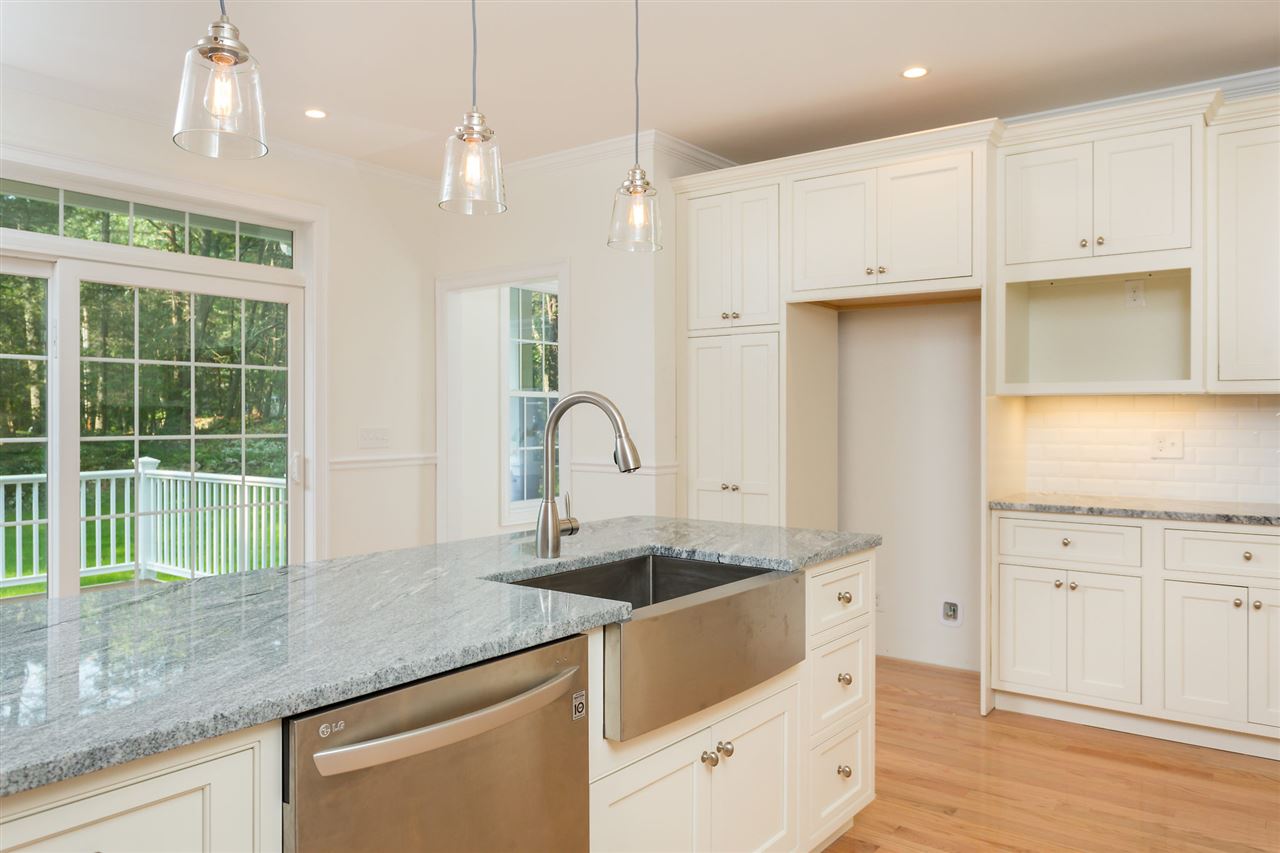 167 Mill Road North Hampton, NH 03862 - Photo 11 of 34