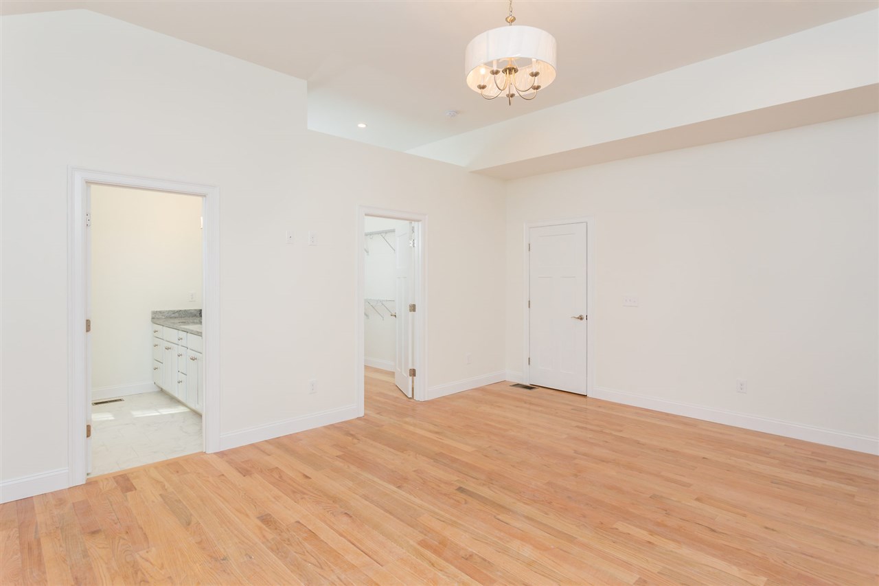 167 Mill Road North Hampton, NH 03862 - Photo 17 of 34