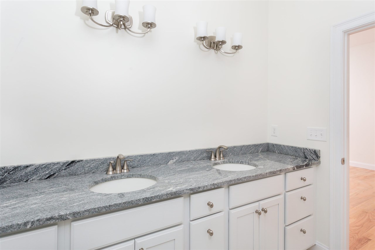 167 Mill Road North Hampton, NH 03862 - Photo 20 of 34