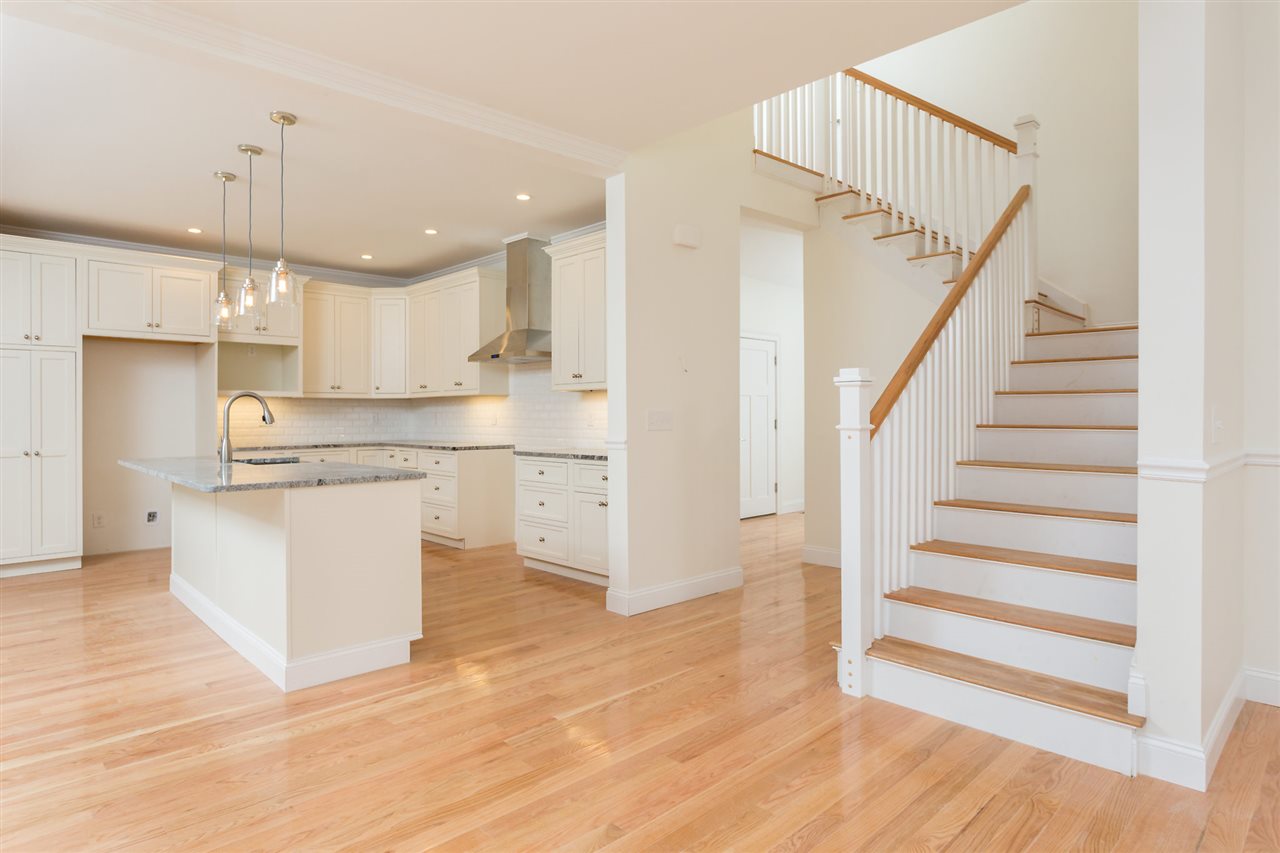 167 Mill Road North Hampton, NH 03862 - Photo 7 of 34