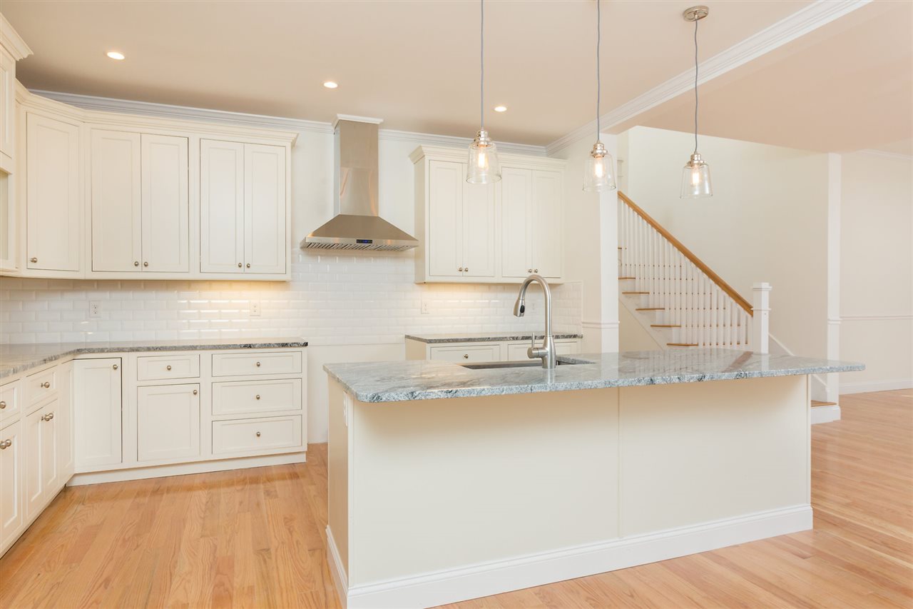 167 Mill Road North Hampton, NH 03862 - Photo 9 of 34