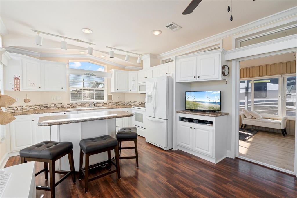 2411 Citrus Tree Road Clermont, FL 34714 - Photo 11 of 47 Gallery Image 11
