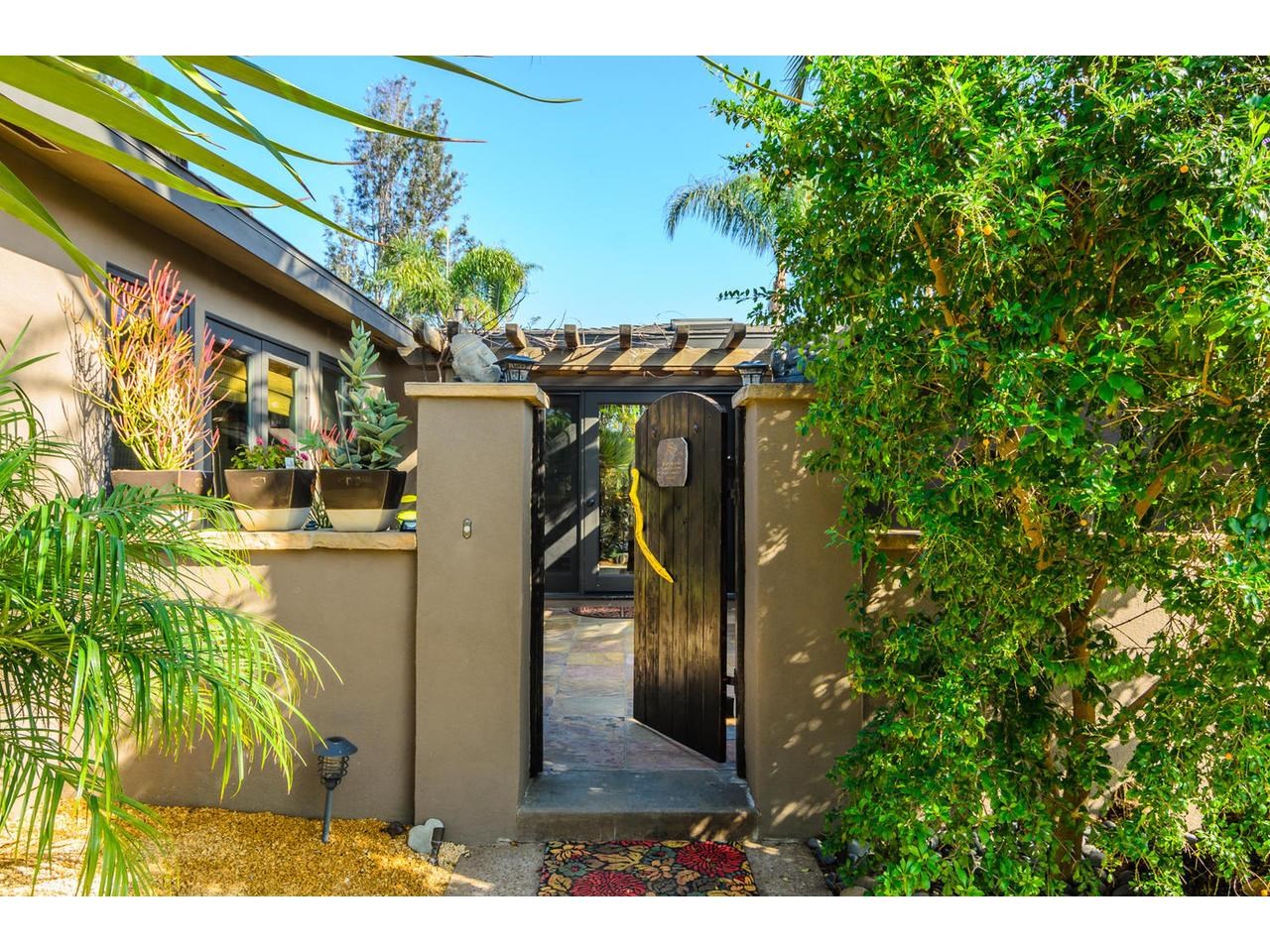 825 Del Rio Avenue Encinitas, CA 92024 - Photo 4 of 25