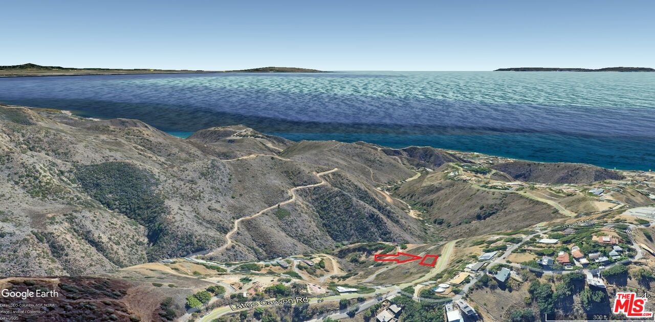 4224 Latigo Canyon Road Malibu, CA 90265 - Photo 8 of 8 a view of wooden floor